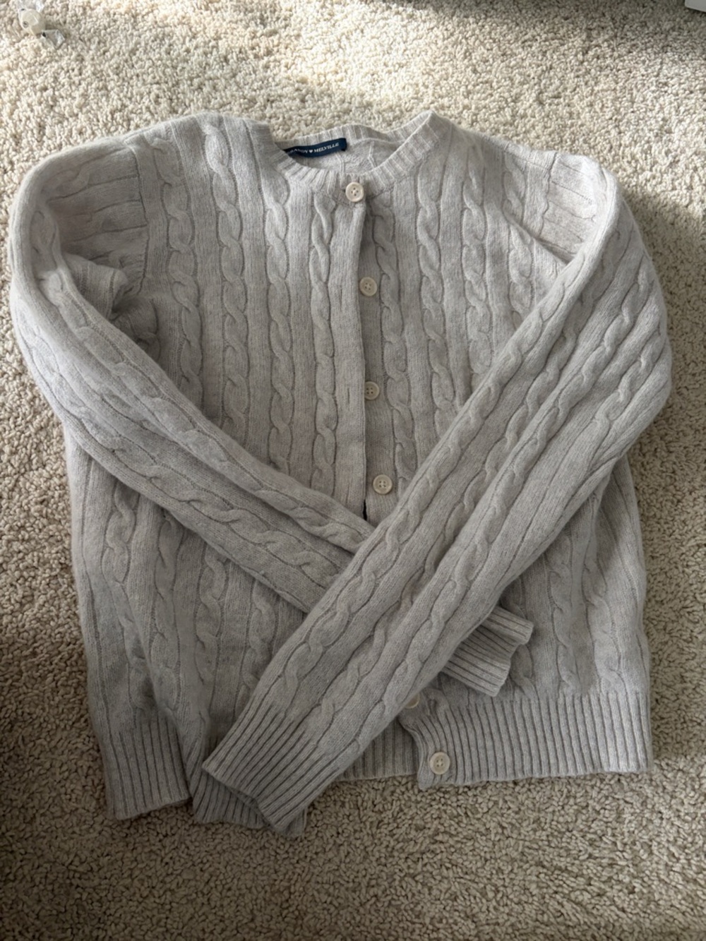 BRANDY MELVILLE CABLE KNIT SWEATER